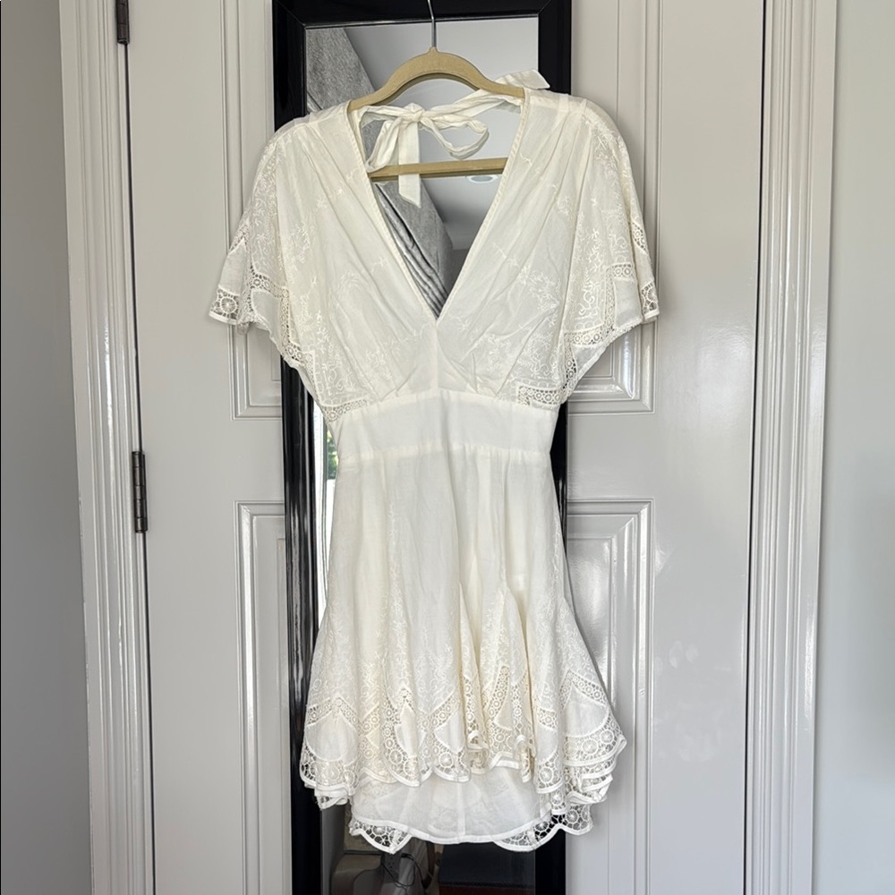 Elegant White Lace Dress